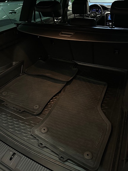 Volkswagen Passat 27 of 28