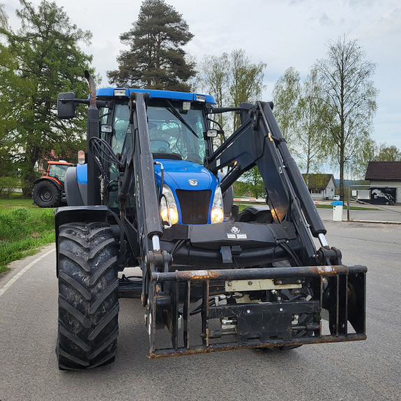 New Holland TS135A RESERVERT 2005, kr 439 000,-