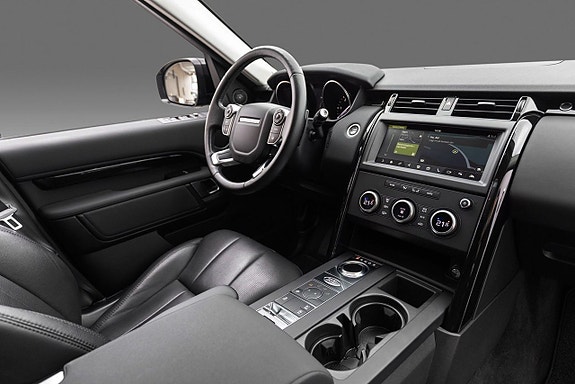 Land Rover Discovery 9 of 12