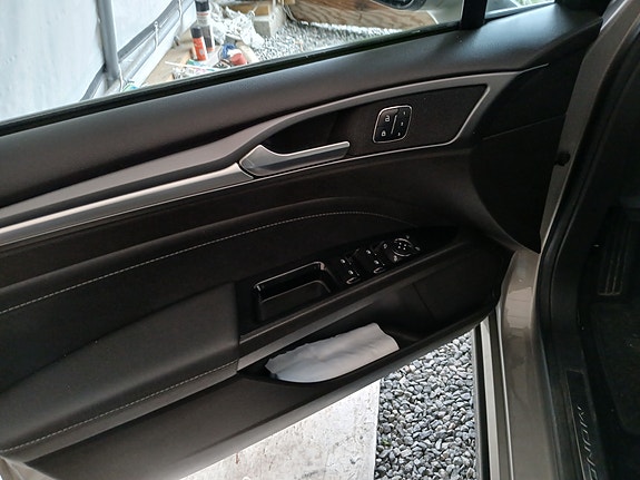 Ford Mondeo 8 of 11