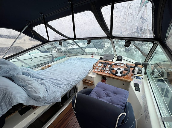 Fairline Phantom 32 3 of 5