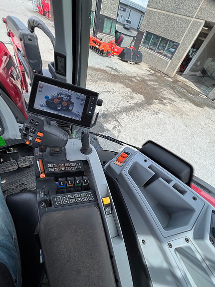 Valtra T174E Direct, GPS cm, Fronthydraulikk, laster 2019, kr 1 423 000,-