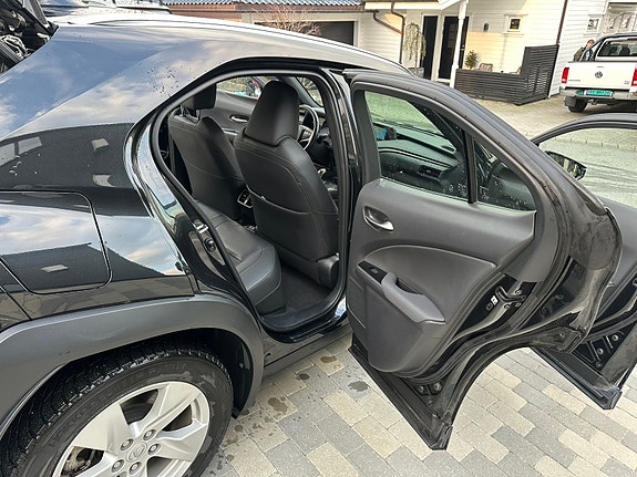 Lexus UX-Serie 7 of 19