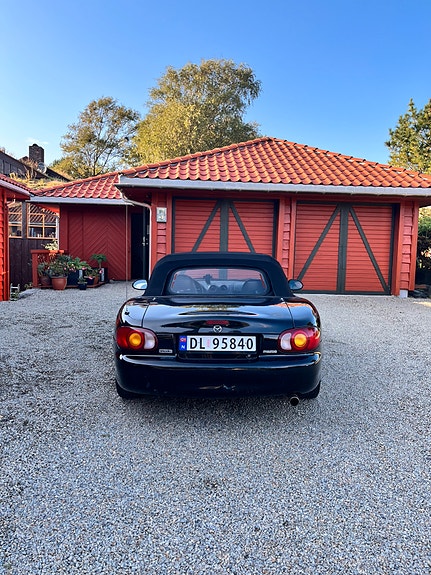 Mazda MX-5 5 of 5