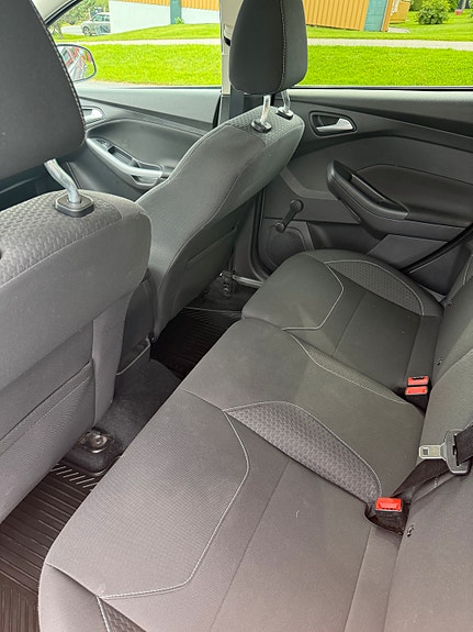 Ford Focus 18 of 23