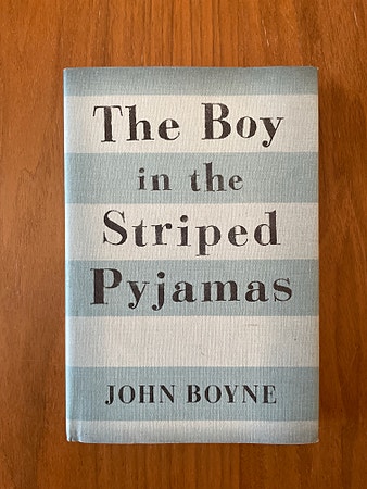 Signert bok, John Boyne «The boy in the striped pyjamas»