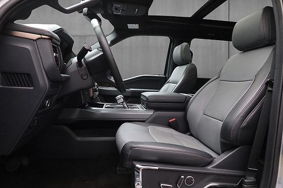Ford F-150 5 of 30