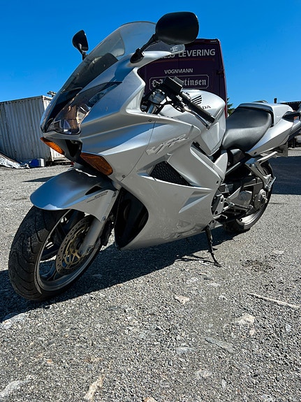 Honda VFR800 2 of 8