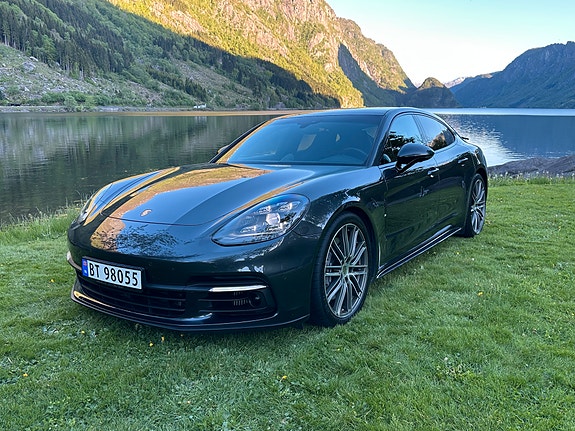 Porsche Panamera 11 of 30