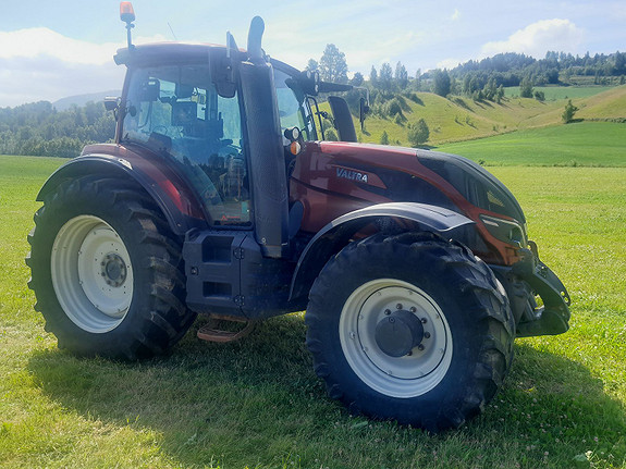 Valtra T234D m/TWIN TRAC 2017, kr 900 000,-