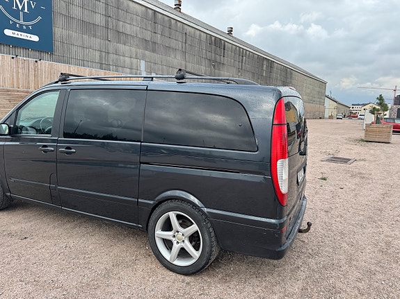 Mercedes-Benz Viano 20 of 30