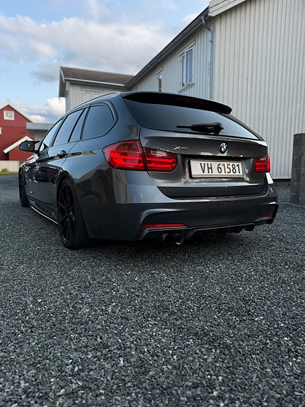 BMW 320d 5 of 5