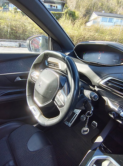 Peugeot 5008 21 of 27