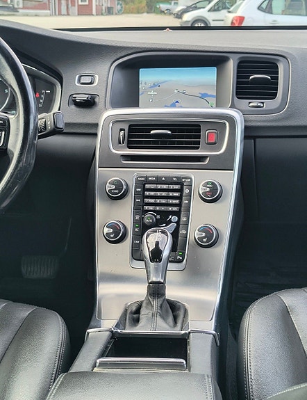 Volvo S60 7 of 17