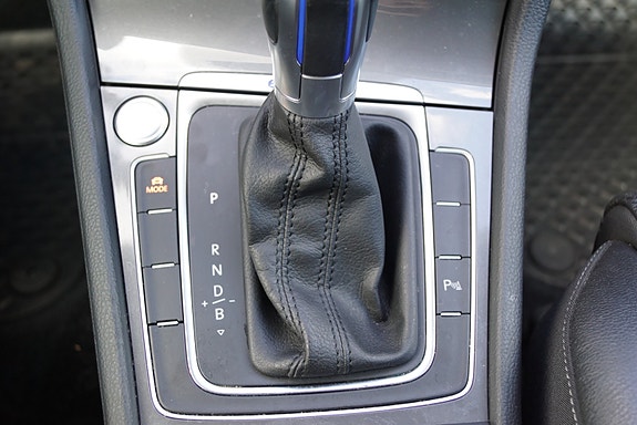 Volkswagen e-Golf VII 20 of 30