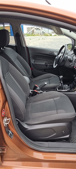 Ford Fiesta 5 of 7