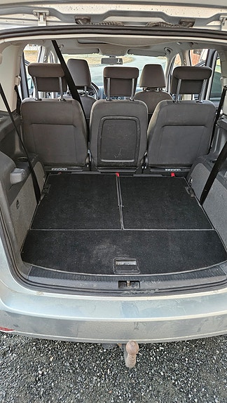 Volkswagen Touran 16 of 22