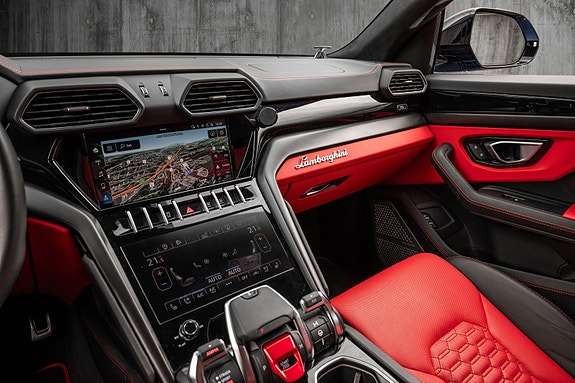 Lamborghini Urus 20 of 30
