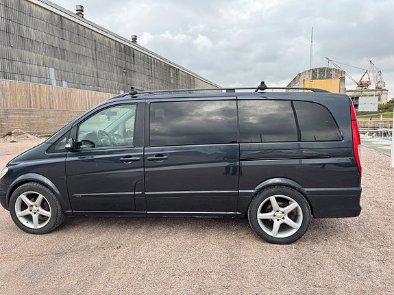 Mercedes-Benz Viano 22 of 30
