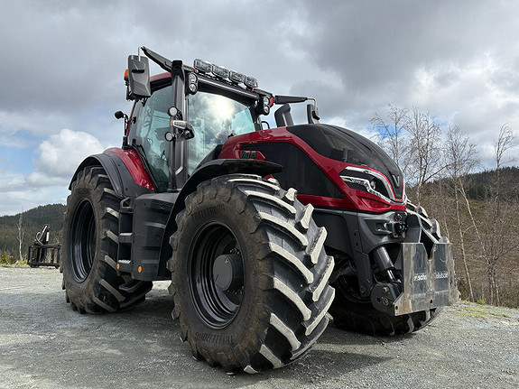 Valtra Q305 2023, kr 2 249 000,-