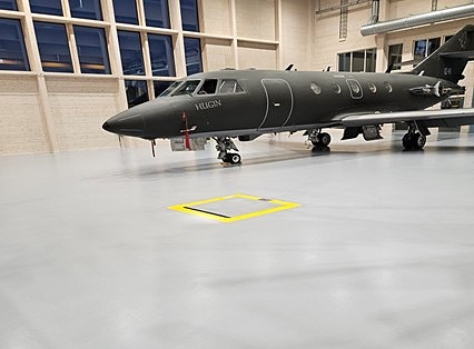 Akrylgulv i hangar