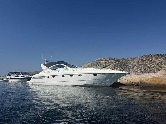 Oppgradert Fairline Targa 48 – Velholdt sportscruiser med CAT 3126A-motorer! 2 of 5