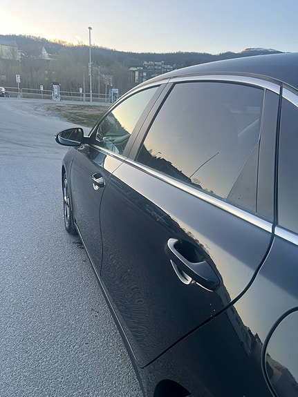 Kia Ceed 2 of 5