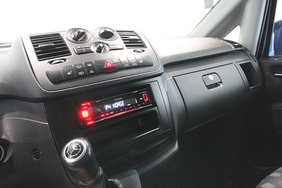 Mercedes-Benz Vito 113 20 of 23