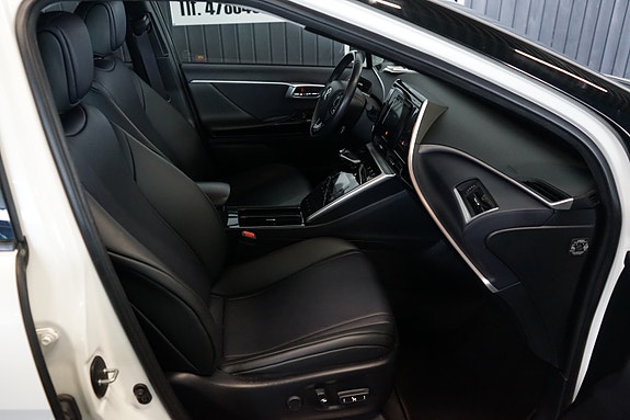 Toyota Mirai 9 of 9