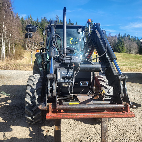 Valtra 6200 2004, kr 385 000,-