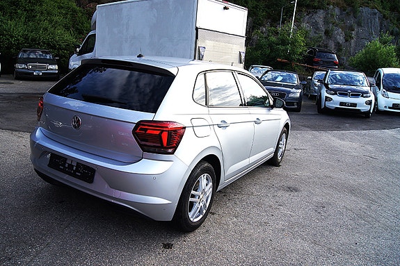 Volkswagen Polo 9 of 18