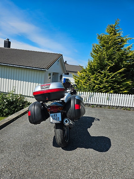 Honda VFR800 6 of 7