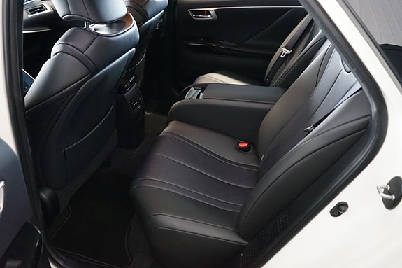 Toyota Mirai 8 of 9