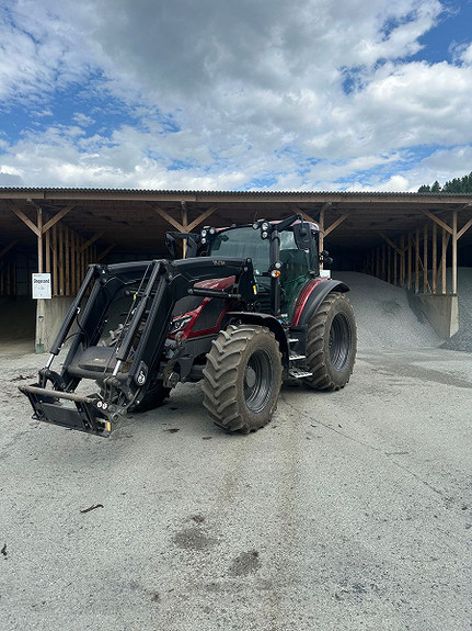 Valtra G135V Laster/fronthydraulikk 2022, kr 998 000,-
