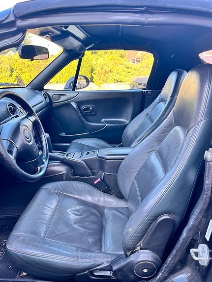 Mazda MX-5 8 of 28