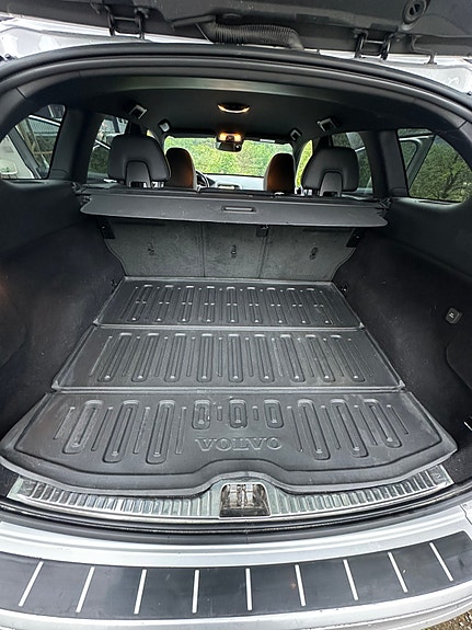 Volvo XC60 16 of 17