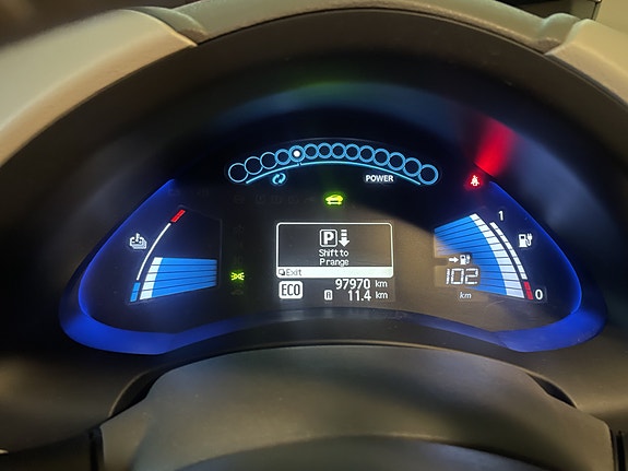 Nissan Leaf 9 of 14