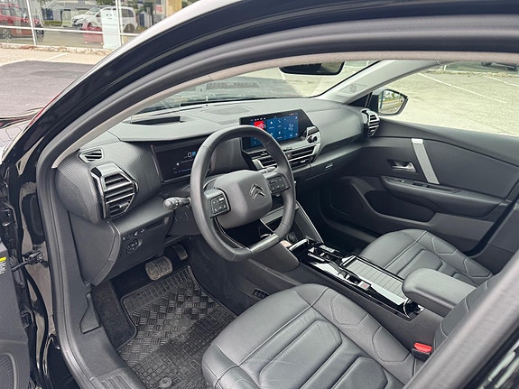 Citroen E-C4 X 12 of 30
