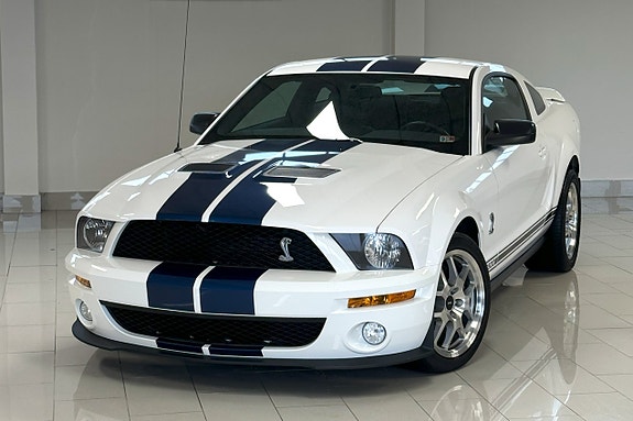 Ford Mustang 2 of 30