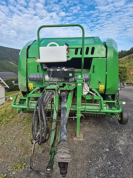 John Deere C441R kombipresse