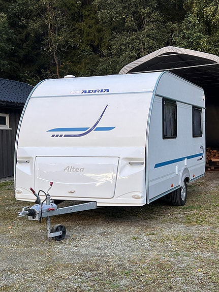 Adria Altea 432PX 3 of 19