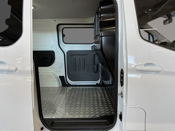 BYD T3