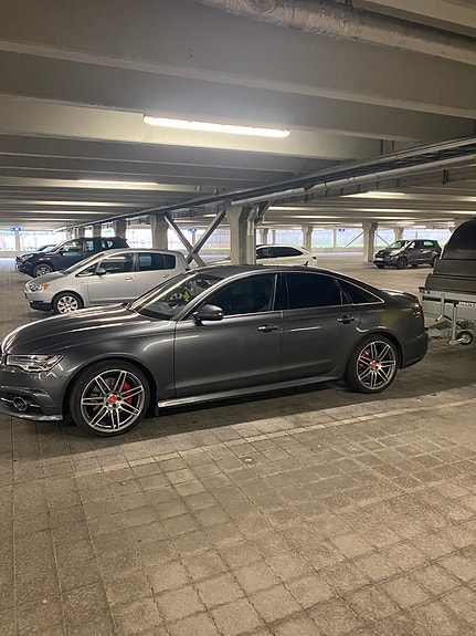 Audi A6 2 of 5