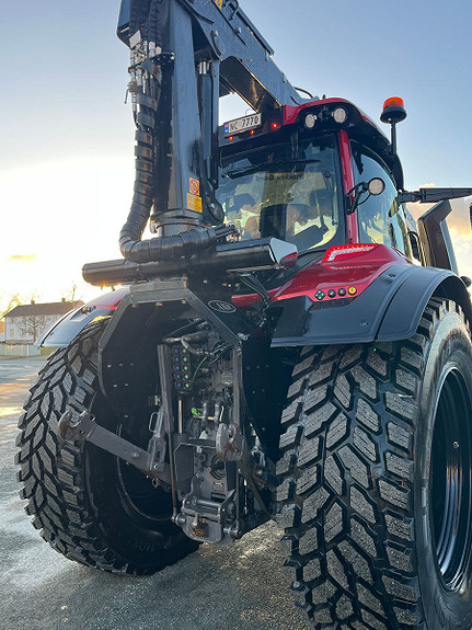 Valtra T235D RED EDITION KESLA 326T KRAN ALT UTSTYR 2021, kr 2 250 000,-