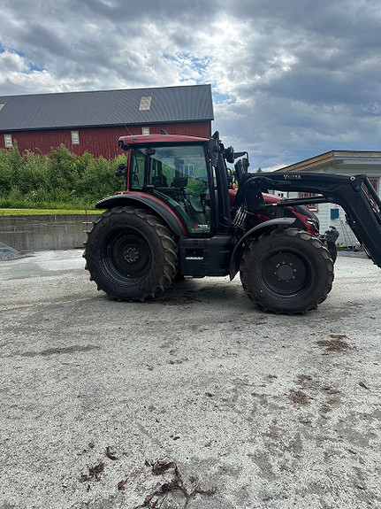 Valtra G135V Laster/fronthydraulikk 2022, kr 998 000,-