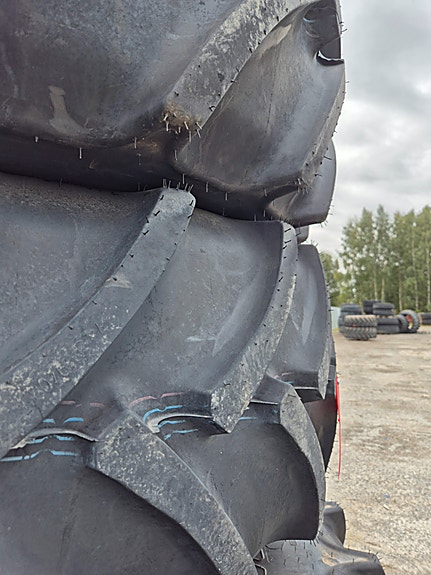 Mitas hjulsett for Valtra / MF