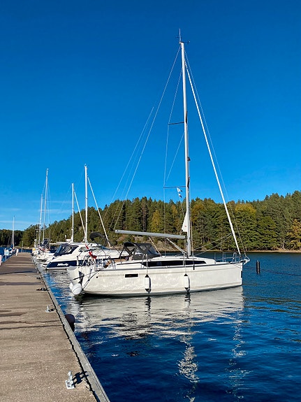Bavaria 34 Cruiser STYLE 2020 - Båtplass ut sesongen + boblehavn i vinter 16 of 30
