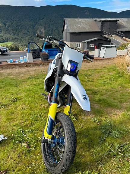 Husqvarna FE 450 5 of 10