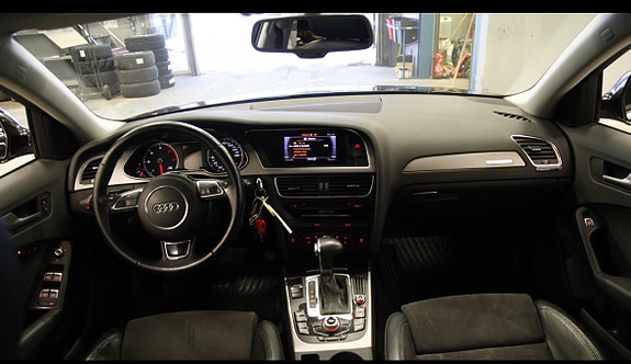 Audi A4 allroad 4 of 5