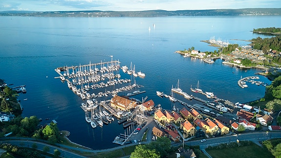 Vollen Marina - Isfri vinterhavn, Oslofjordens fineste båthavn og moderne gjestehavn.
